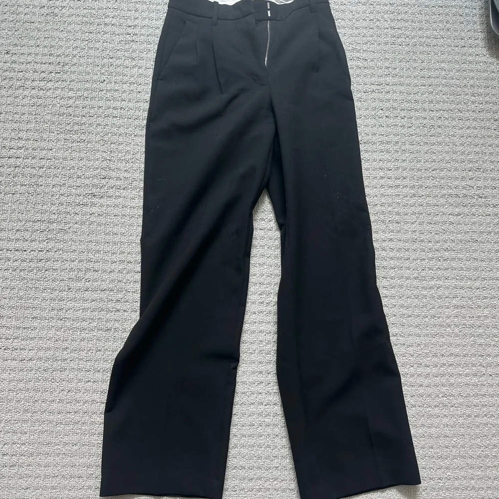 Aritiza Effortless Pants - Picture 1 of 3